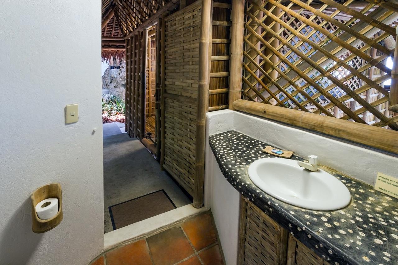 Kookoo'S Nest Eco-Lodge Siaton Exterior photo
